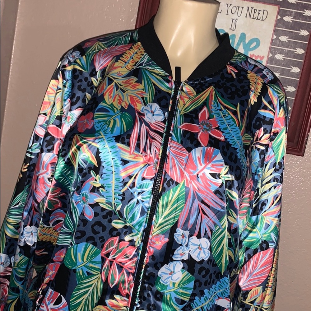 NWT Calvin Klein Performance Jacket - Picture 2 of 11